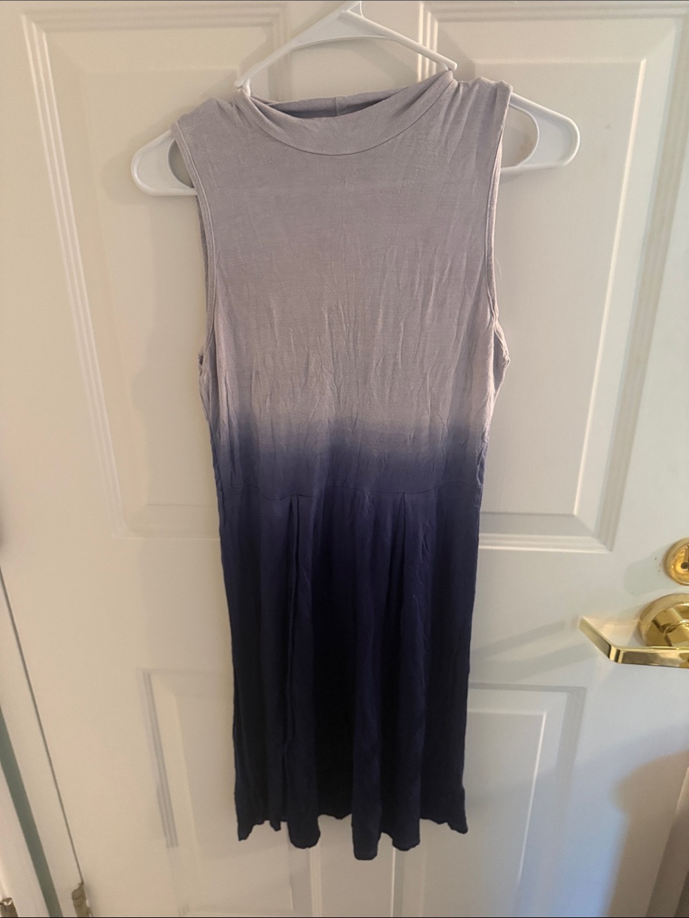 Sleeveless Ombre Midi Dress in Light Gray to Deep Blue